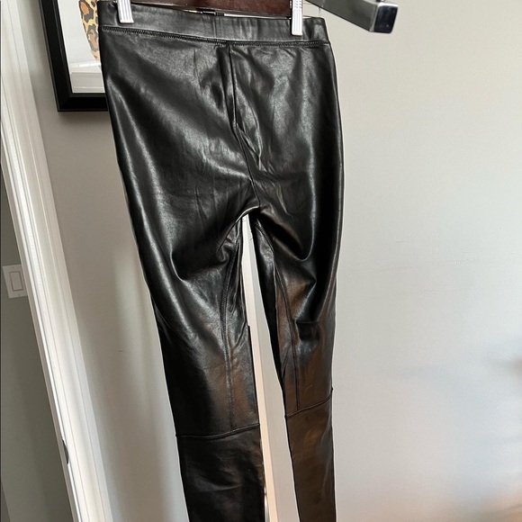 ARITZIA VEGAN LEATHER LEGGINGS XS - Picture 2 of 3
